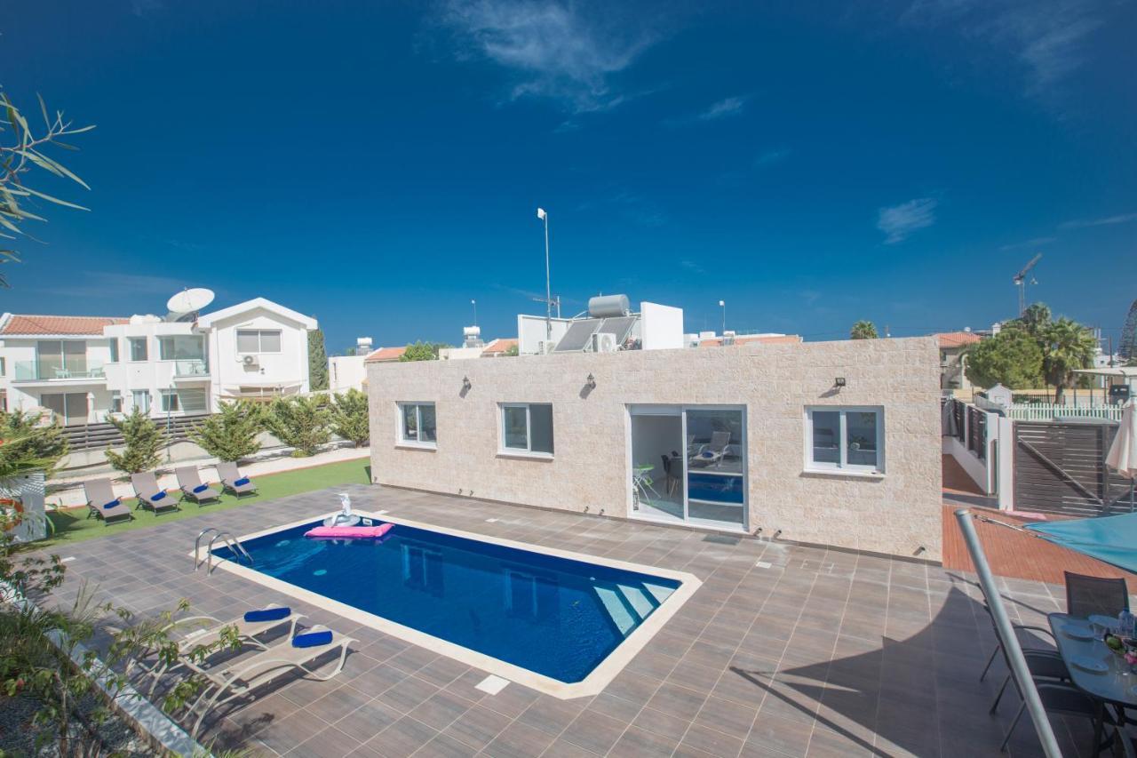 Broadway Villas Protaras Exteriör bild
