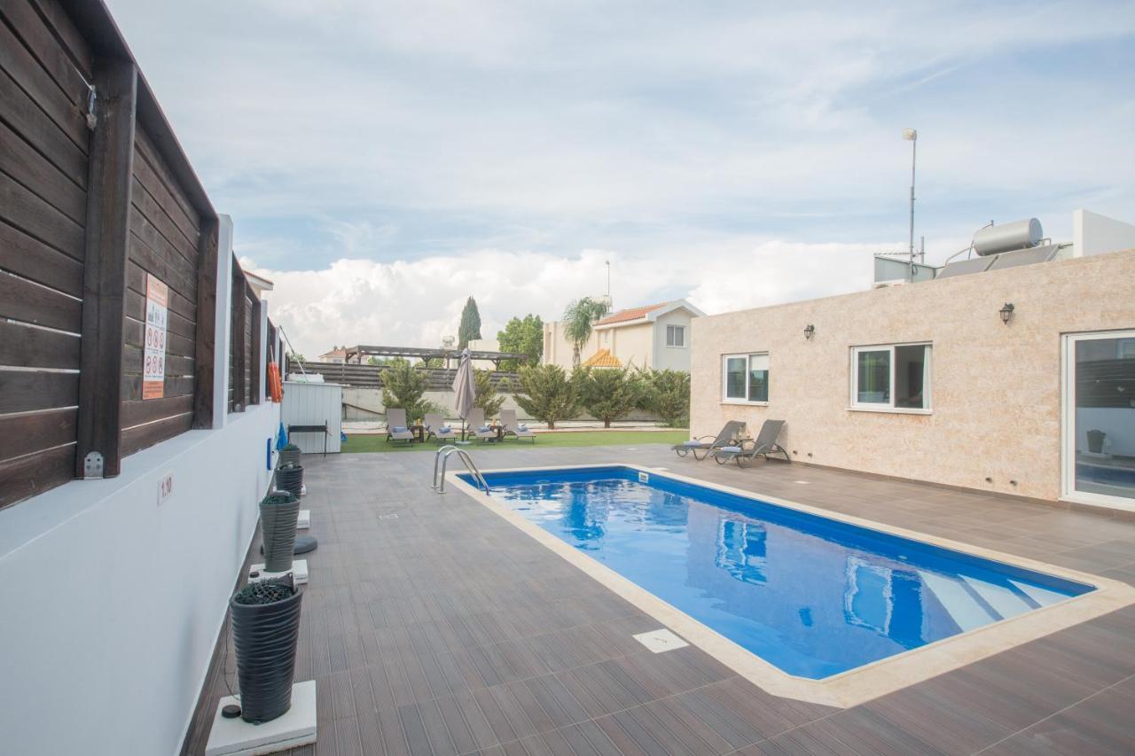 Broadway Villas Protaras Exteriör bild