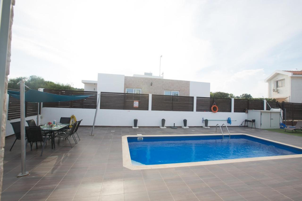 Broadway Villas Protaras Exteriör bild